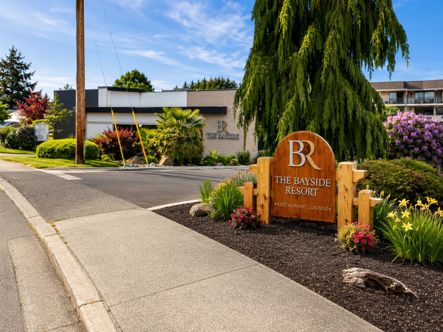 The Bayside Resort entrance for Parksville PaddlePoint arrivals